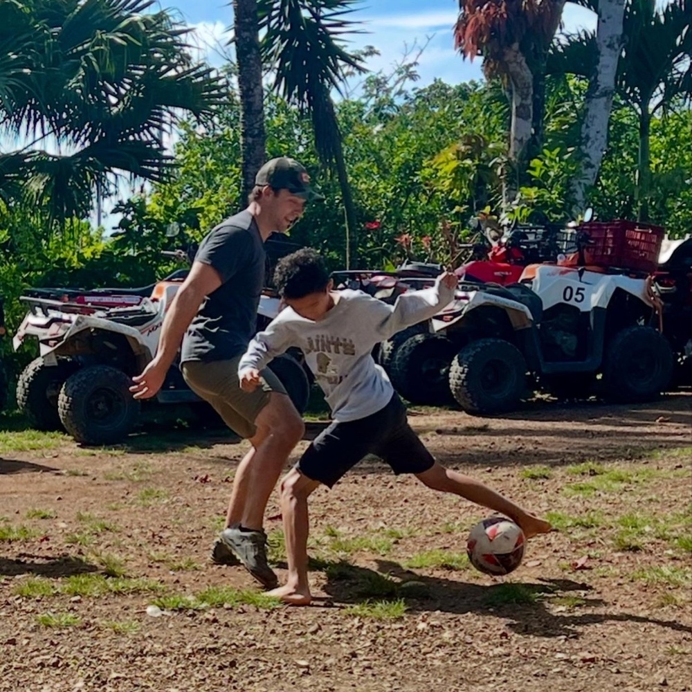 Meet your Posher, Cameron